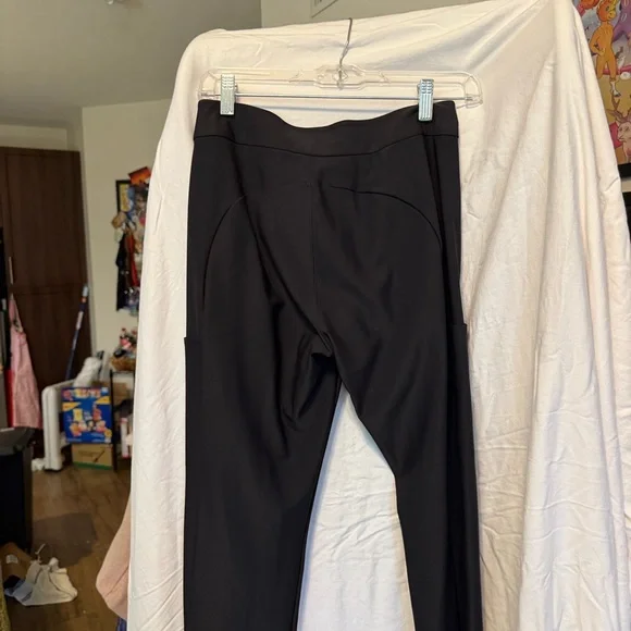 ✨ Athleta Stellar Trouser – Size 4 (Black) ✨ - Picture 6 of 10